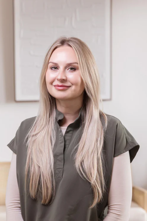 Jes, Dental Assistant in Dublin, OH, at Avery Dental Wellness